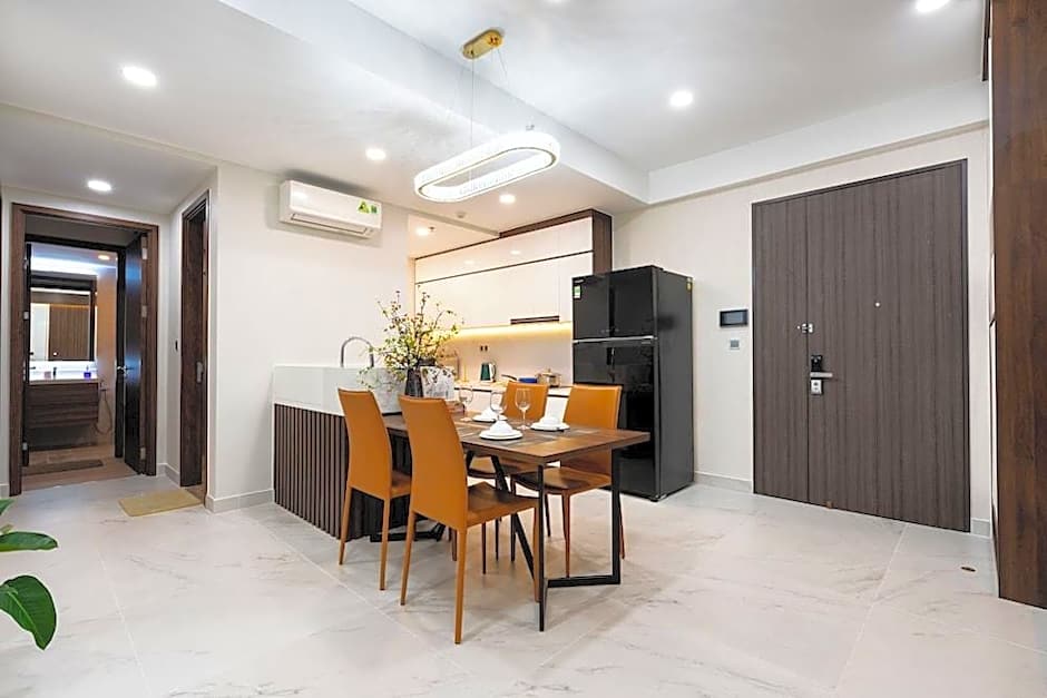 Convinia Luxury The Peak Midtown