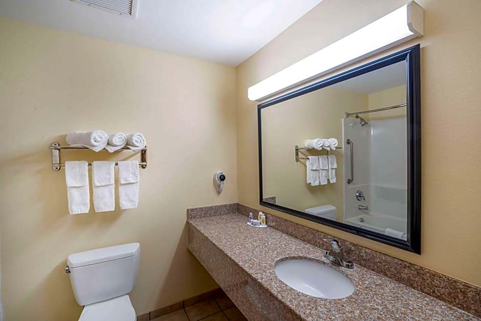 Baymont by Wyndham Savannah South