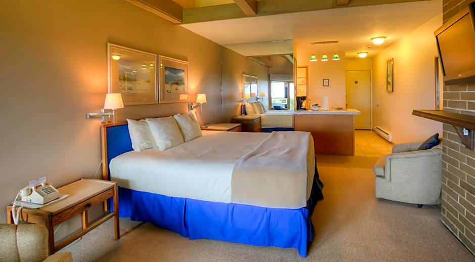 Photo 1 of 2 of Studio Apartment, No Pets, Sea View