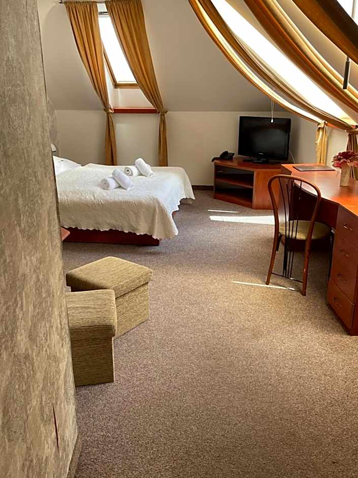 Hotel Pod Hradom