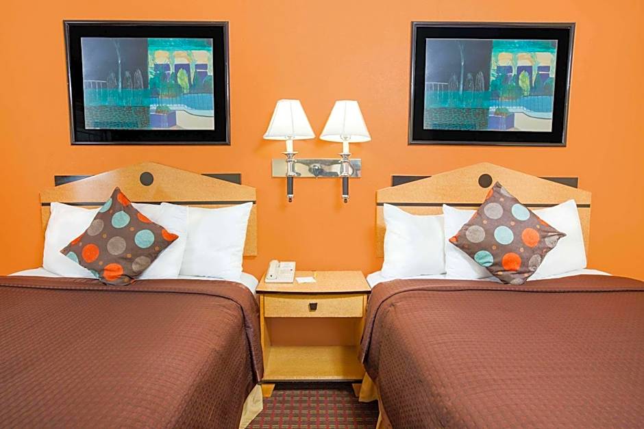 Days Inn by Wyndham Alma