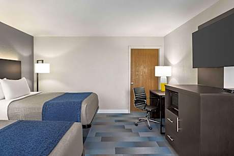 2 Queen Beds | Non-Smoking, Micfridge