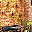 Latroupe Hotel Jardin Secret
