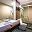 Aston Boutec Hotel Lintas Plaza