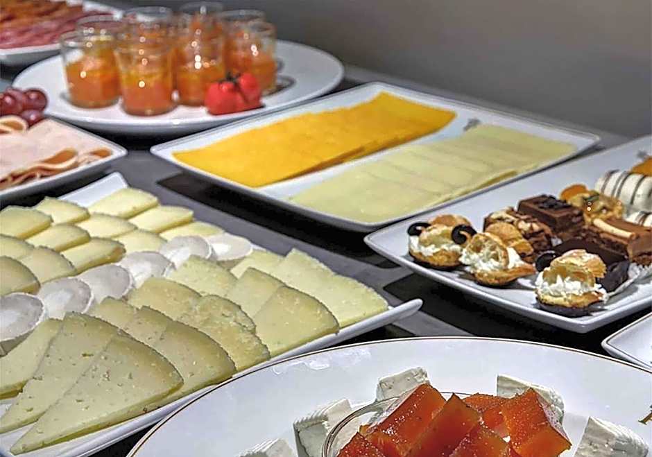 Parador De Ceuta Hotel La Muralla