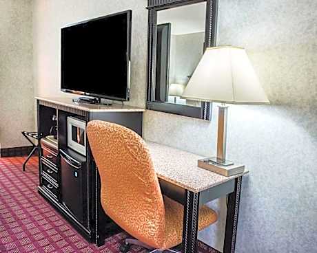 Double Room with Two Double Beds - Non-Smoking
