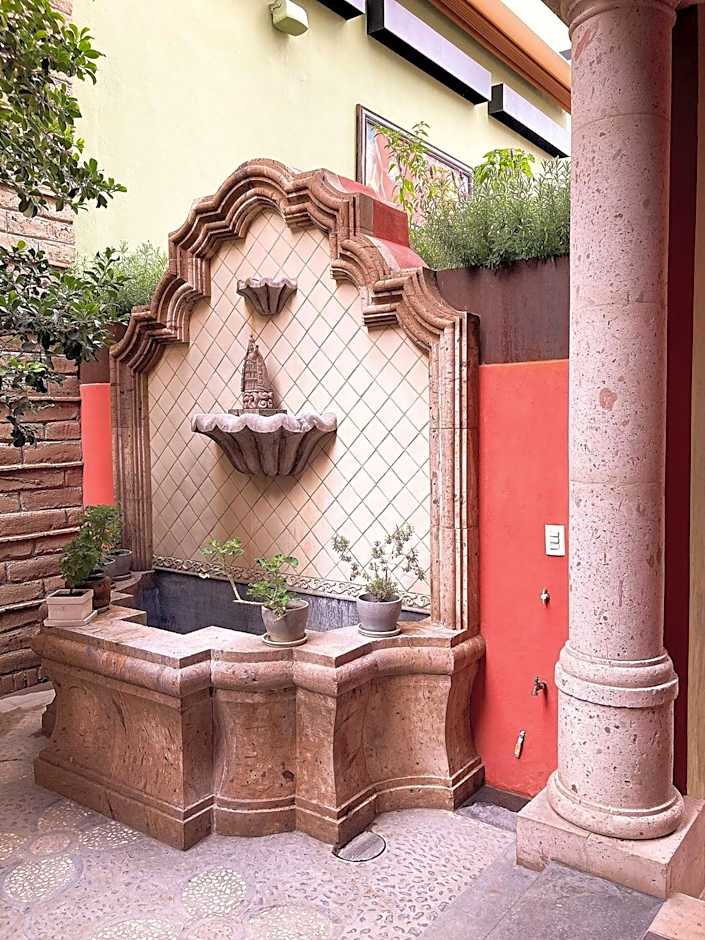 Exclusive Luxury Guest Center House