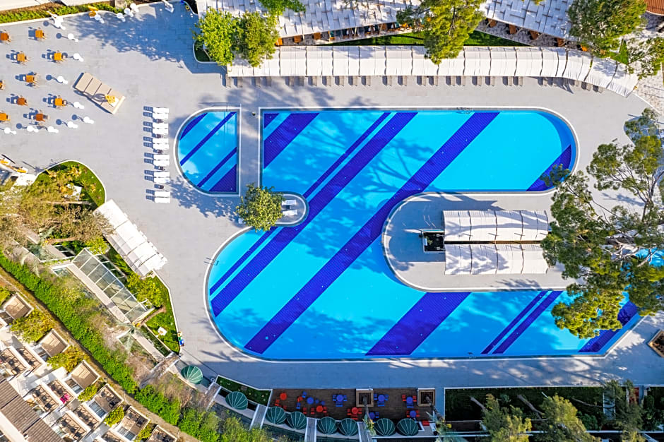 GRAVEL HOTELS SELECT