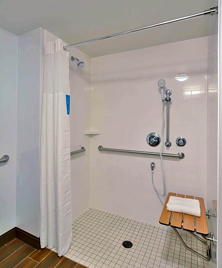 Hampton Inn By Hilton & Suites Menomonie