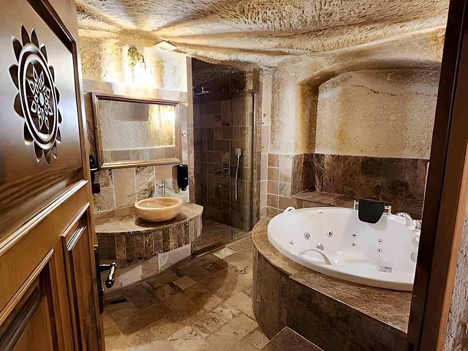 Noah's Ark Cave Hotel