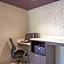 La Quinta Inn & Suites by Wyndham Jackson Airport/Pearl