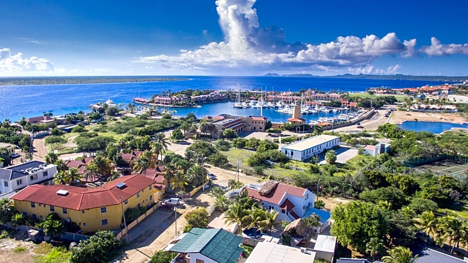 Bnbbonaire Near The Ocean