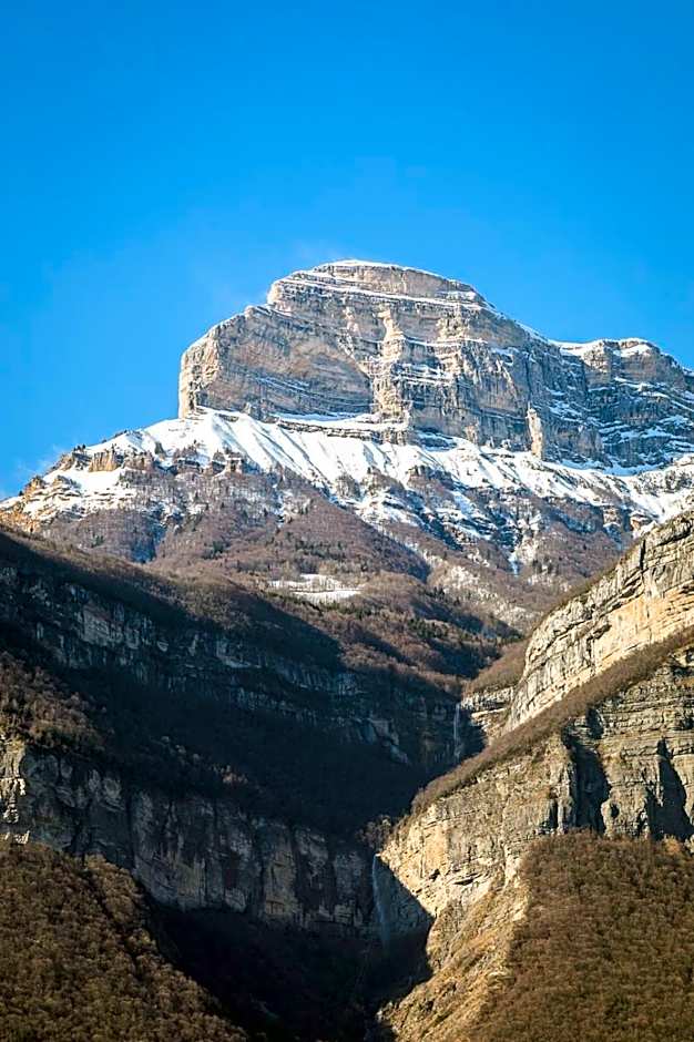 ibis Styles Crolles Grenoble A41