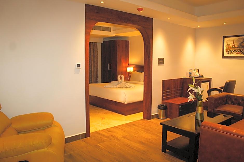LUXUS INN DHANBAD