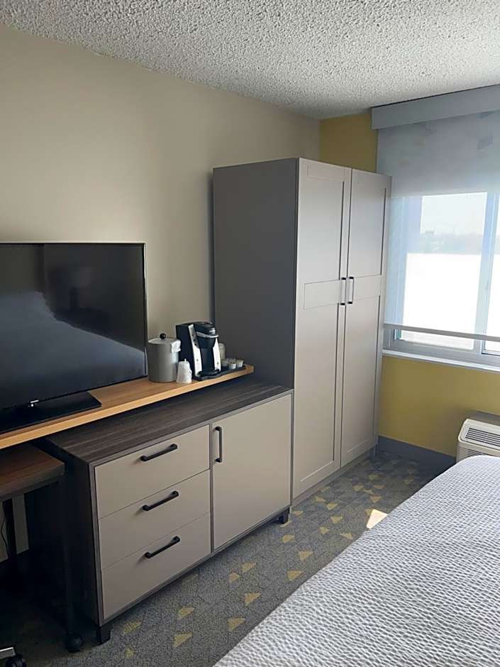 Holiday Inn Chicago  Midway Airport S By IHG