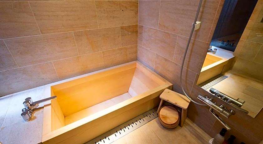 Mibu-Juku Muslim Friendly Easy access to Kyoto STA