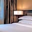 Hilton Winnipeg Airport Suites