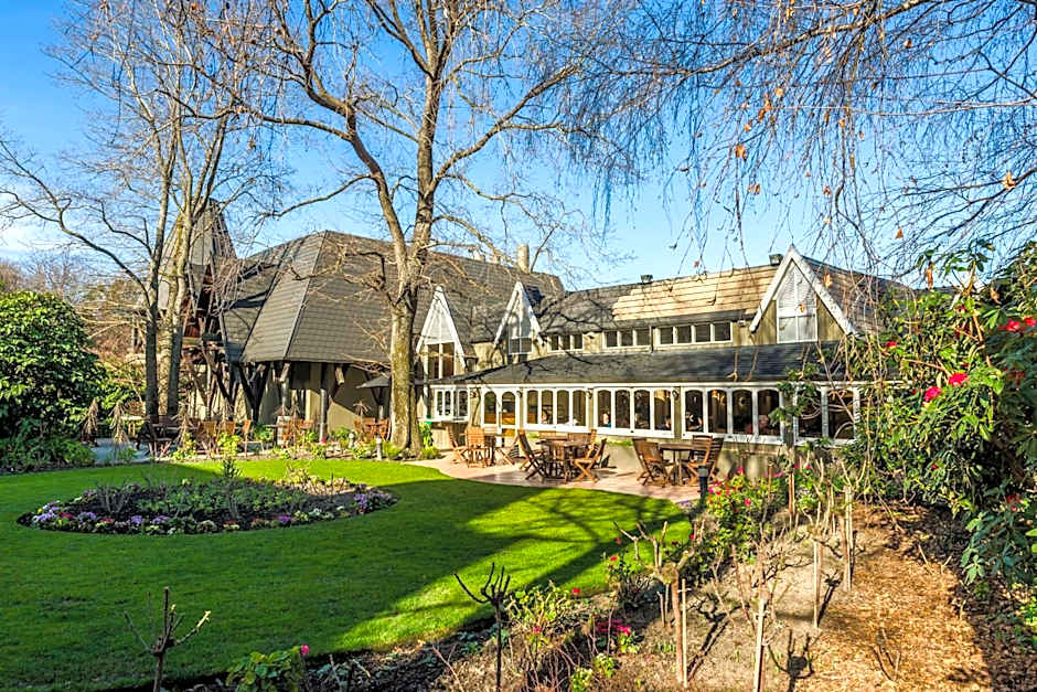 Chateau on the Park, a DoubleTree by Hilton hotel
