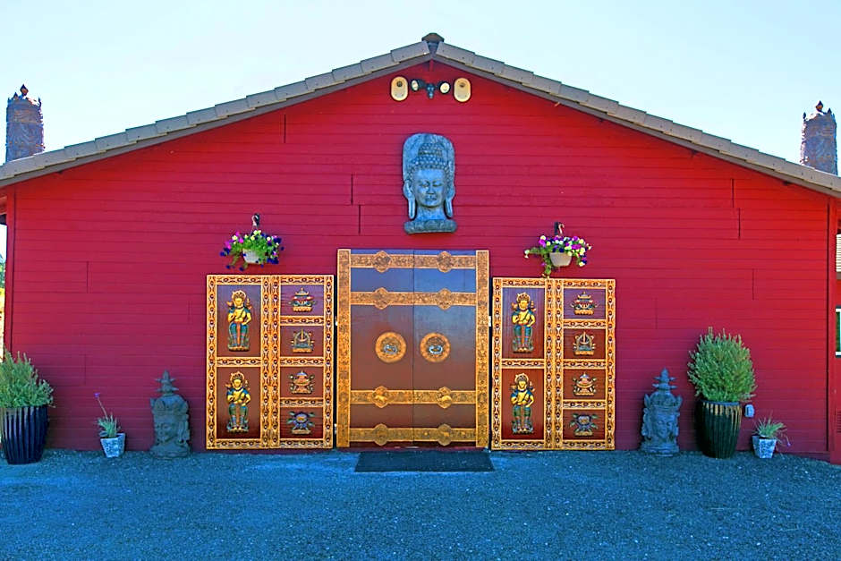 Quiet Mind Mountain Retreat