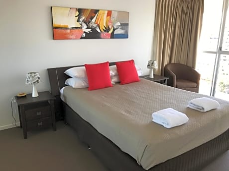 Two-Bedroom Apartment with Ocean View & High Floor