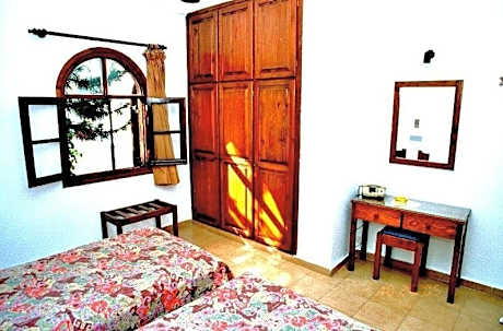 Apartment (2-4 Adults)