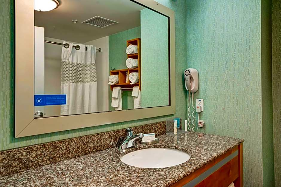 Hampton Inn By Hilton & Suites Sarasota/Bradenton-Airport