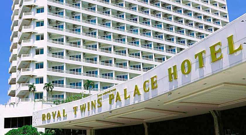 Royal Twins Palace Hotel