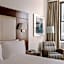 Club Quarters Hotel, Wacker at Michigan