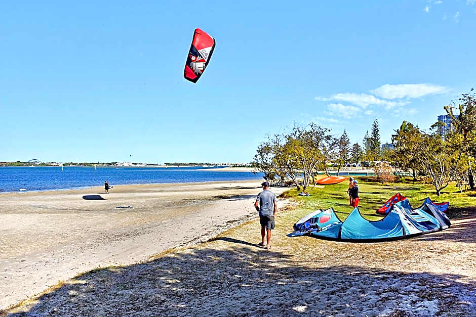 Santa Fe by the Broadwater