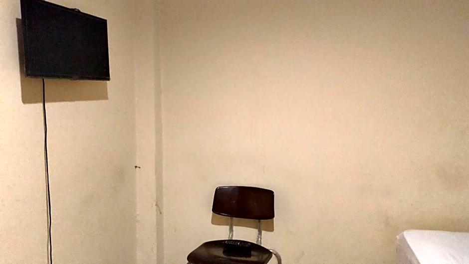 RedDoorz at Jalan Sam Ratulangi Manado