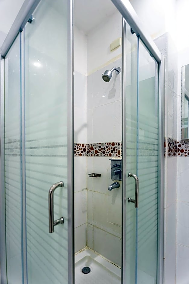 MADISON GARDEN AND RESIDENCES