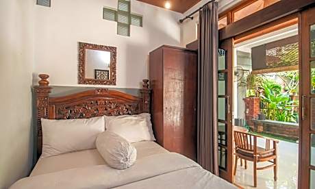 Budget Single Room