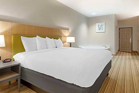 King Suite with Whirlpool - Non-smoking