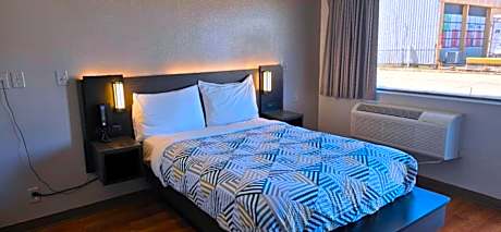 Double Room - Disability Access - Smoking