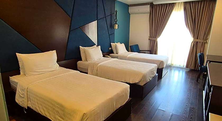 Azalea Parkview Hotel