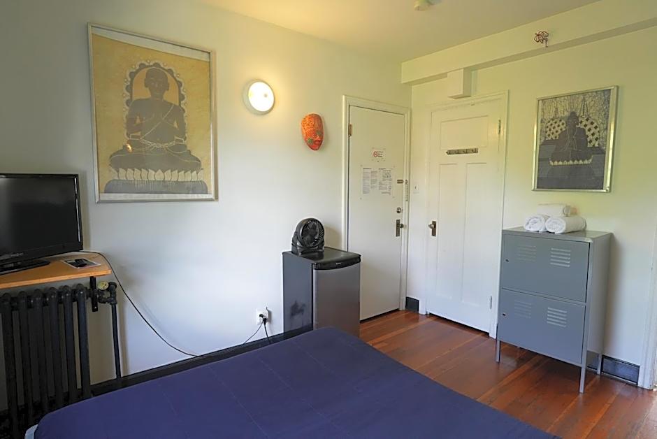 Ocean Island Inn | Backpackers | Suites