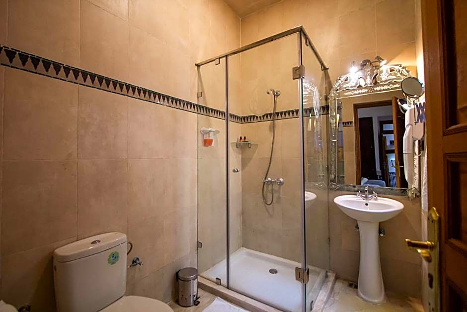 Riad Al Makan Fes & Spa
