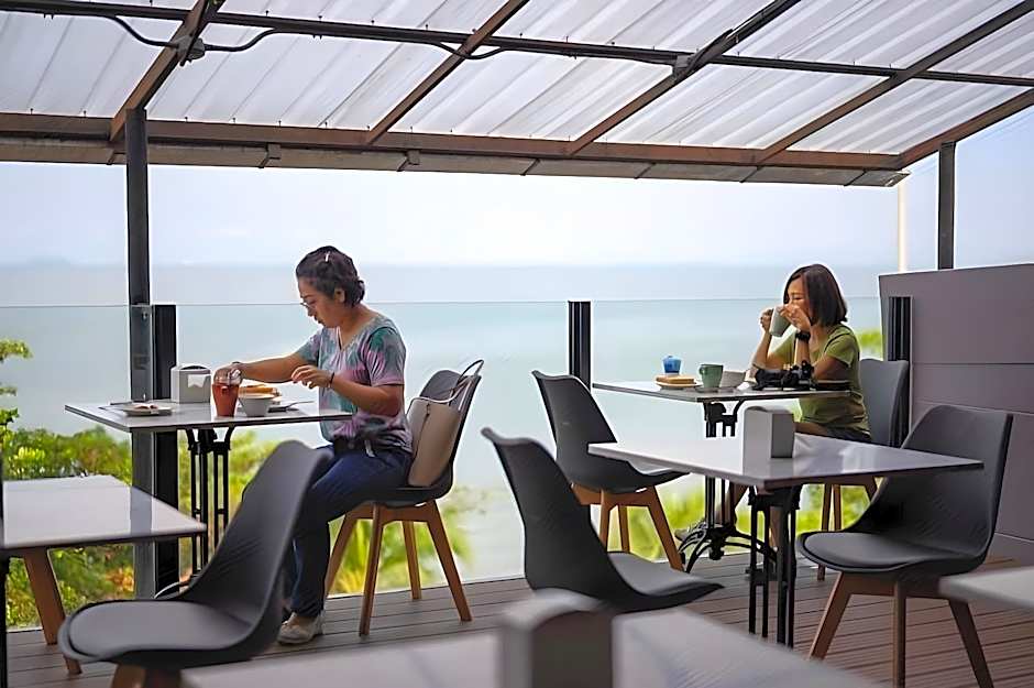 Quarter 09 Beach Hotel