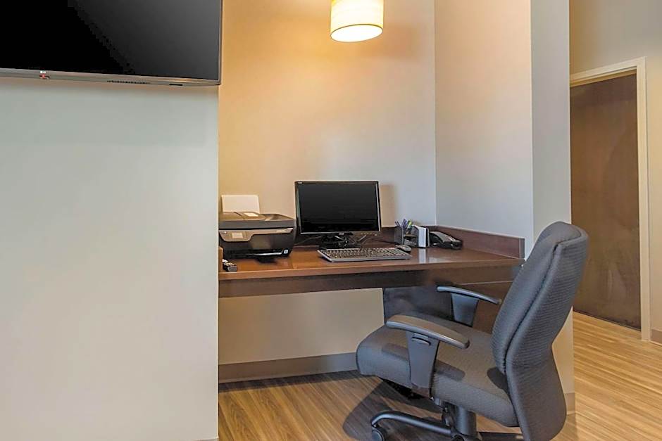 Sleep Inn & Suites Tampa South