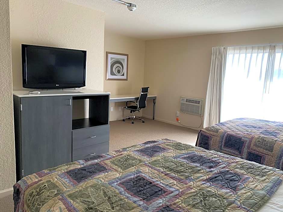 Apple Valley Hotel & Lodge