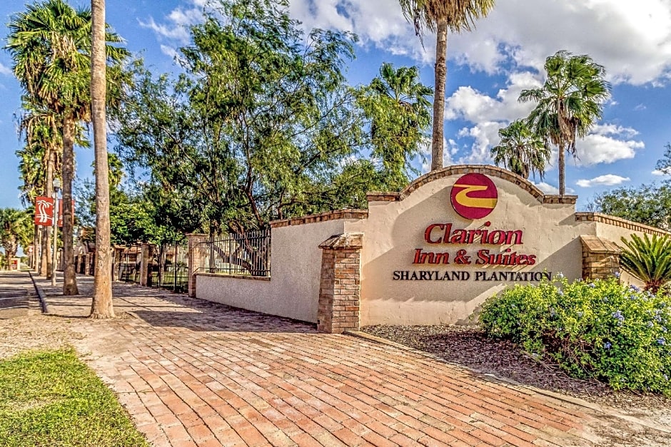 Clarion Inn & Suites at Sharyland Plantation