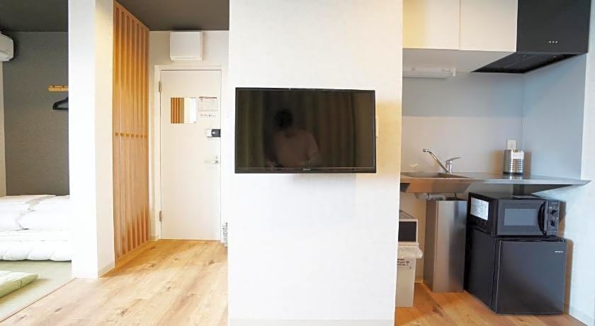 Poly Hostel Osaka