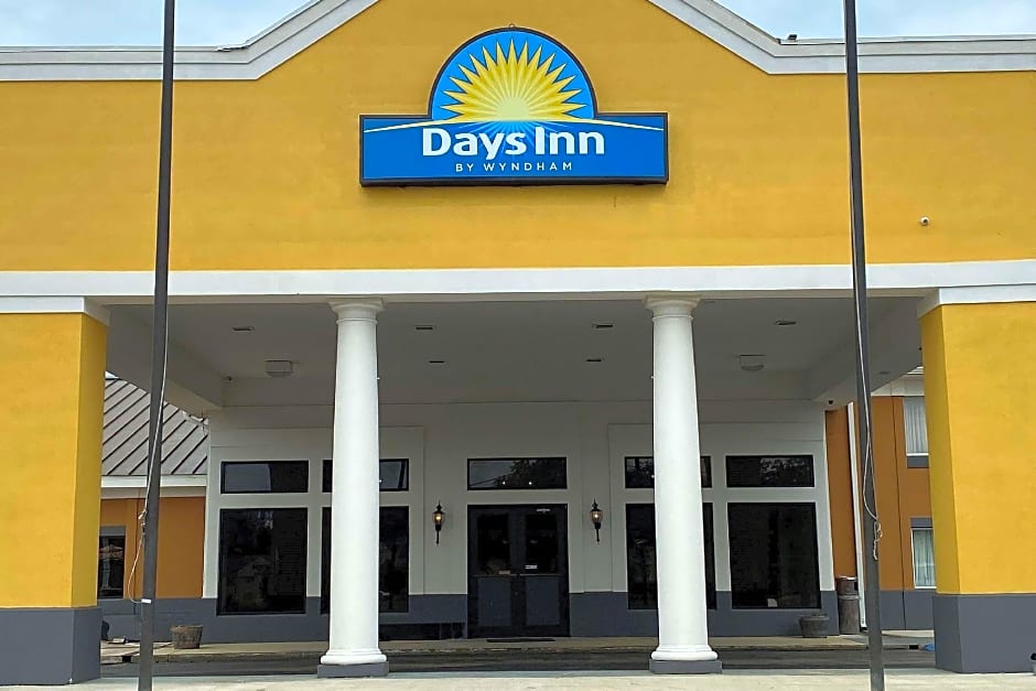 Days Inn by Wyndham Dothan