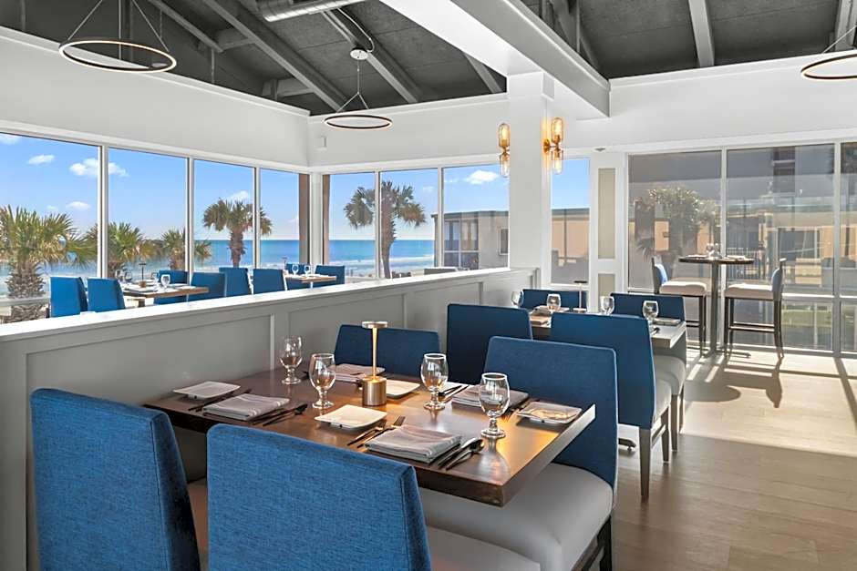 Oceanfront Litchfield Inn