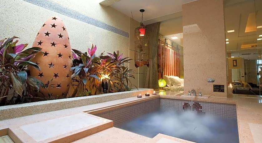 Yes Motel City Resort Paradise