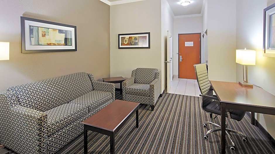 Best Western Plus Austin Airport Inn & Suites