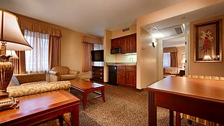 Suite with Two Double Beds with Sofa Bed - Non-smoking