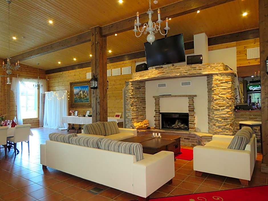 Holiday Village Tahko-Tours