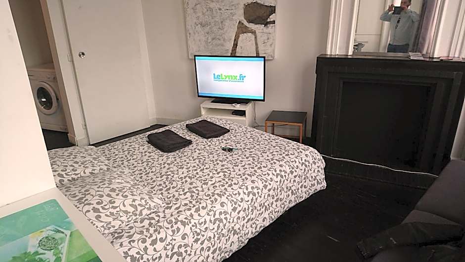 Studio Hypercentre proche gares et métro