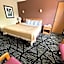 Woodland Inn & Suites